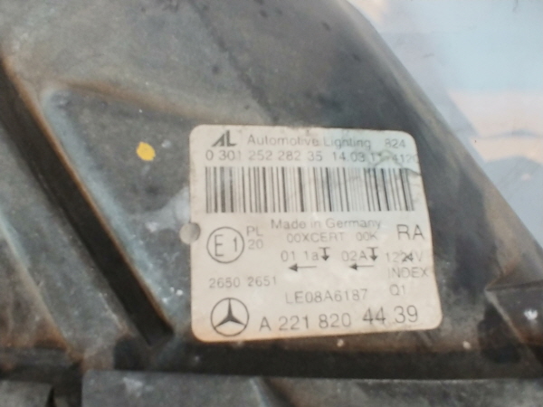 벤츠 S클래스 W221 헤드라이트 A2218204439