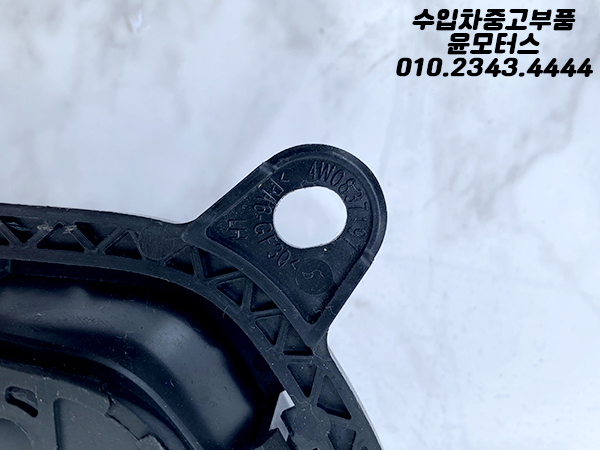 벤틀리 벤테이가 플라잉스퍼 2세대 문 앞 도어캐치