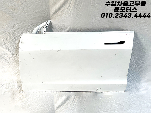 테슬라 모델3 운전석 앞도어 문짝