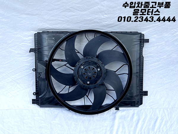 벤츠 GLK SLC GLA W212 W204 라디에이터 전동휀 전동팬 2045000293