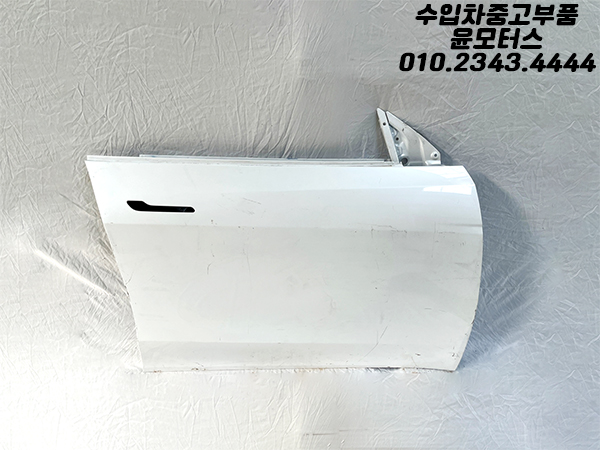 테슬라 모델Y 조수석 앞도어 문짝