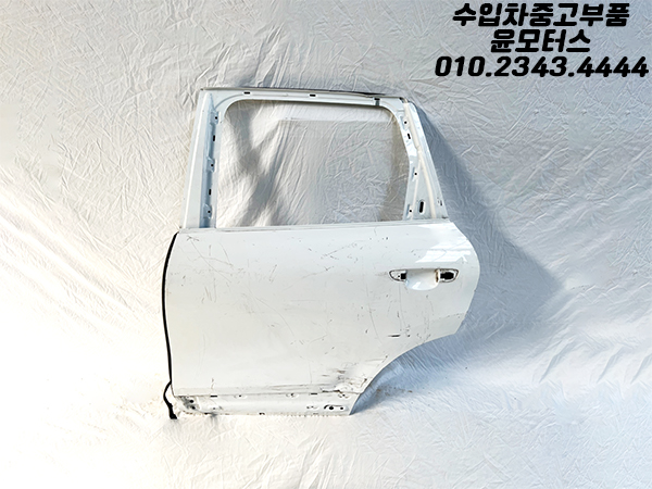 포르쉐 카이엔 958 운전석 뒷도어 문짝