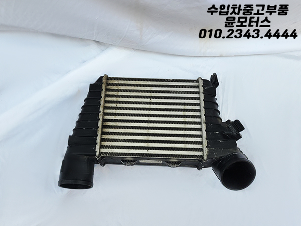 벤틀리 플라잉스퍼 컨티넨탈 운전석 인터쿨러 3W0145803 Bentley Flying Spur Continental GT LH Radiator Intercooler