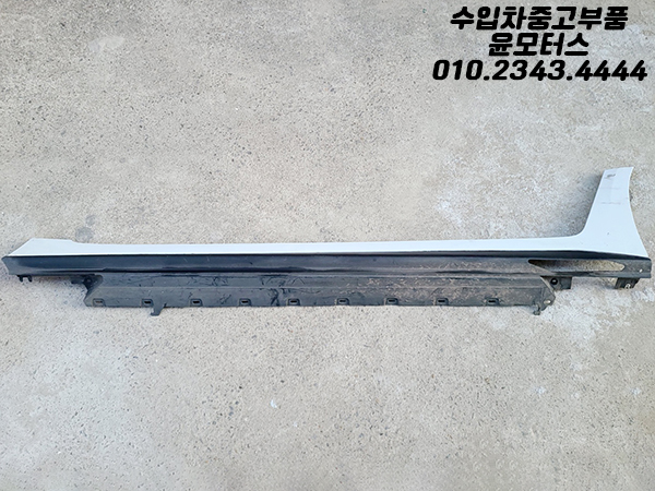 BMW 4시리즈 쿠페 G26 조수석 사이드스커트 스태프 51778737088