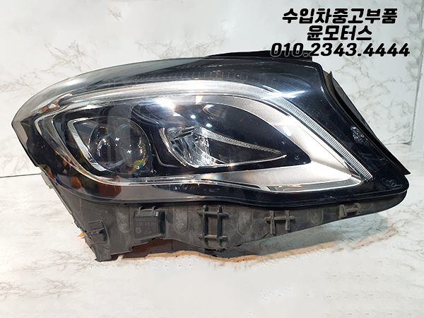 벤츠 GLA X156 후기형 헤드램프 라이트 전조등 A1569067000