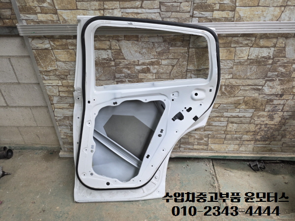 BMWX4 G02 조수석 뒷도어