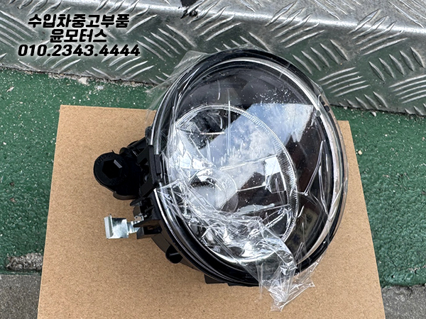BMW X1 F48 조수석 안개등