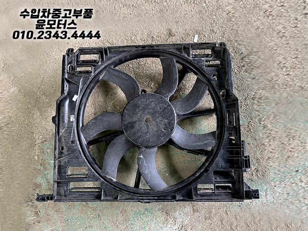 Bmw 5시리즈 F10 F11 라지에이터 휀 17899010