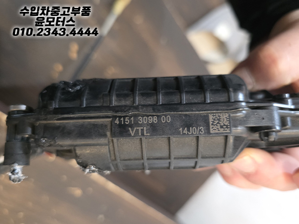 bmw 7시리즈 f01 도어락  7185689 4151309800