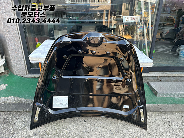 테슬라 모델Y 본넷