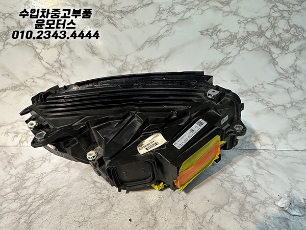 벤츠 GLC X253 전기형 조수석 헤드램프