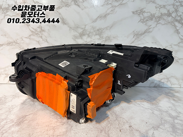 벤츠 CLS 257 조수석 헤드램프