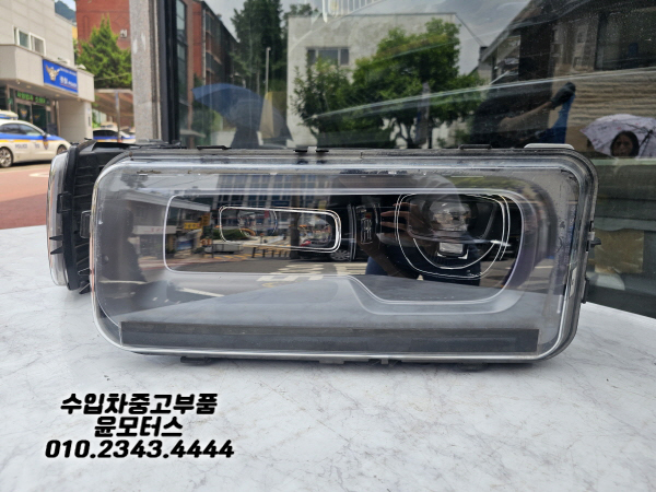 롤스로이스 컬리넌 헤드라이트 양쪽  63.11-8498332 63.11-8498331