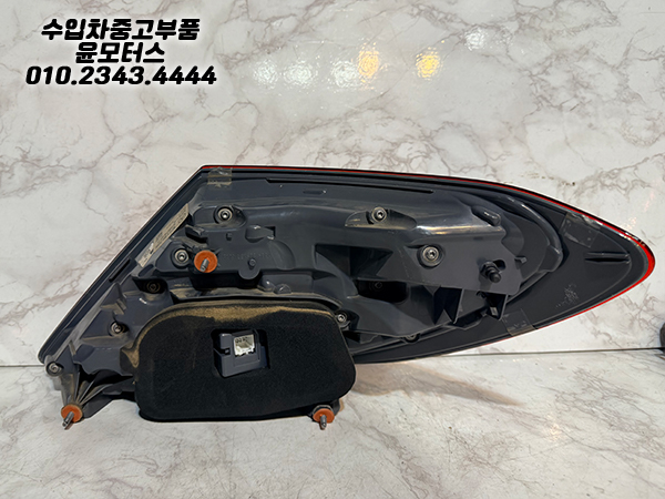벤츠 E클래스213 전기형 운전석데루등 테일램프