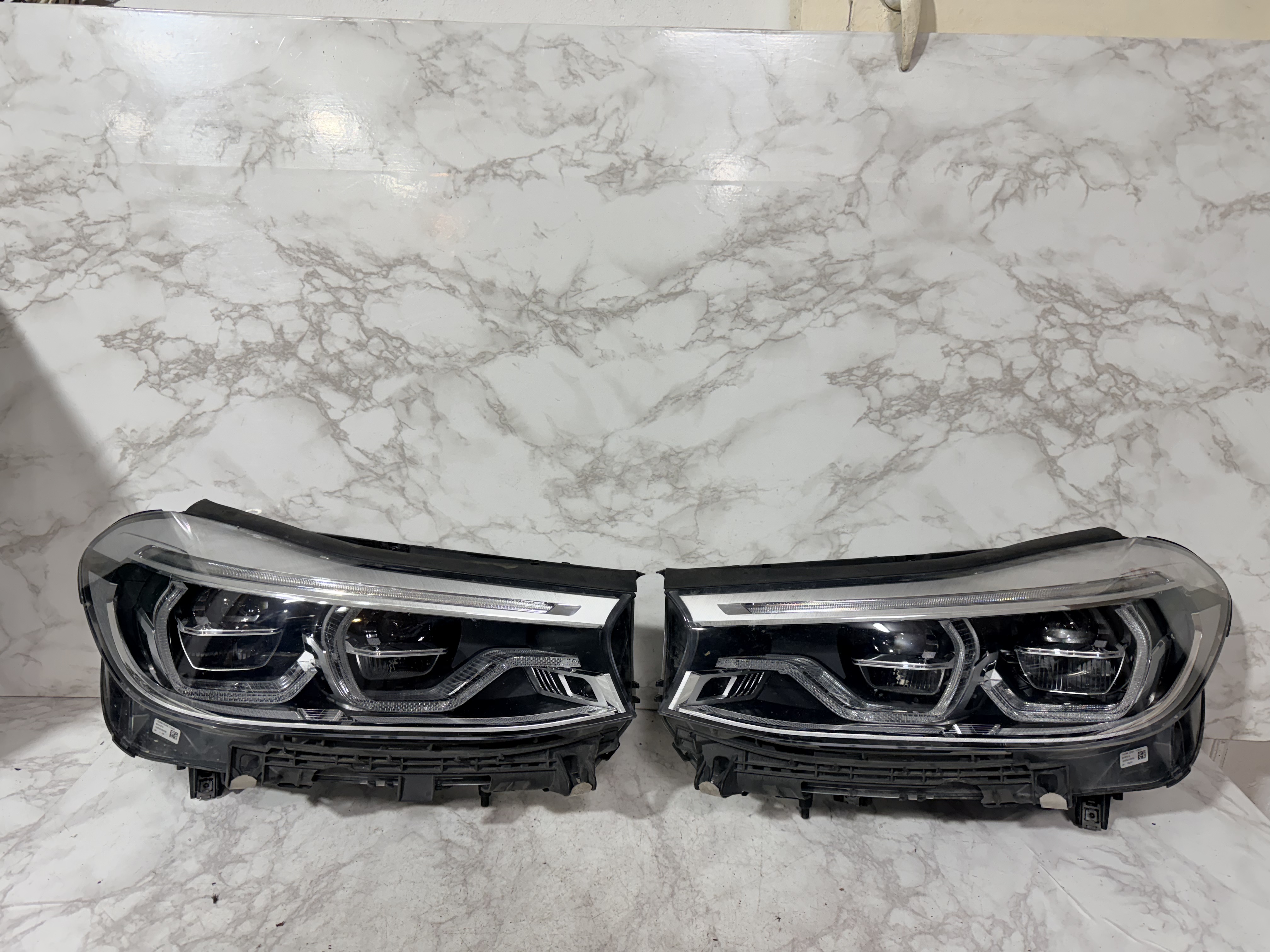 BMW G32 6GT 운전석/조수석 헤드라이트