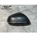 아우디 Q7 4M 조수석 사이드미러 커버 4M0857528
